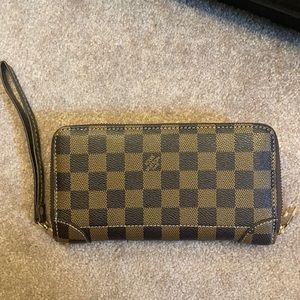 Louis Vuitton Wallet (non authentic)